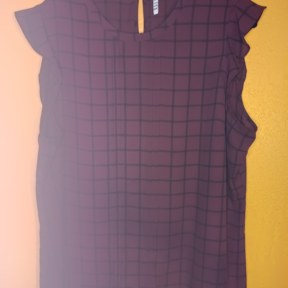 Elle Women’s Top XXL Burgundy Black Pattern Lightweight Pleated Business Casual